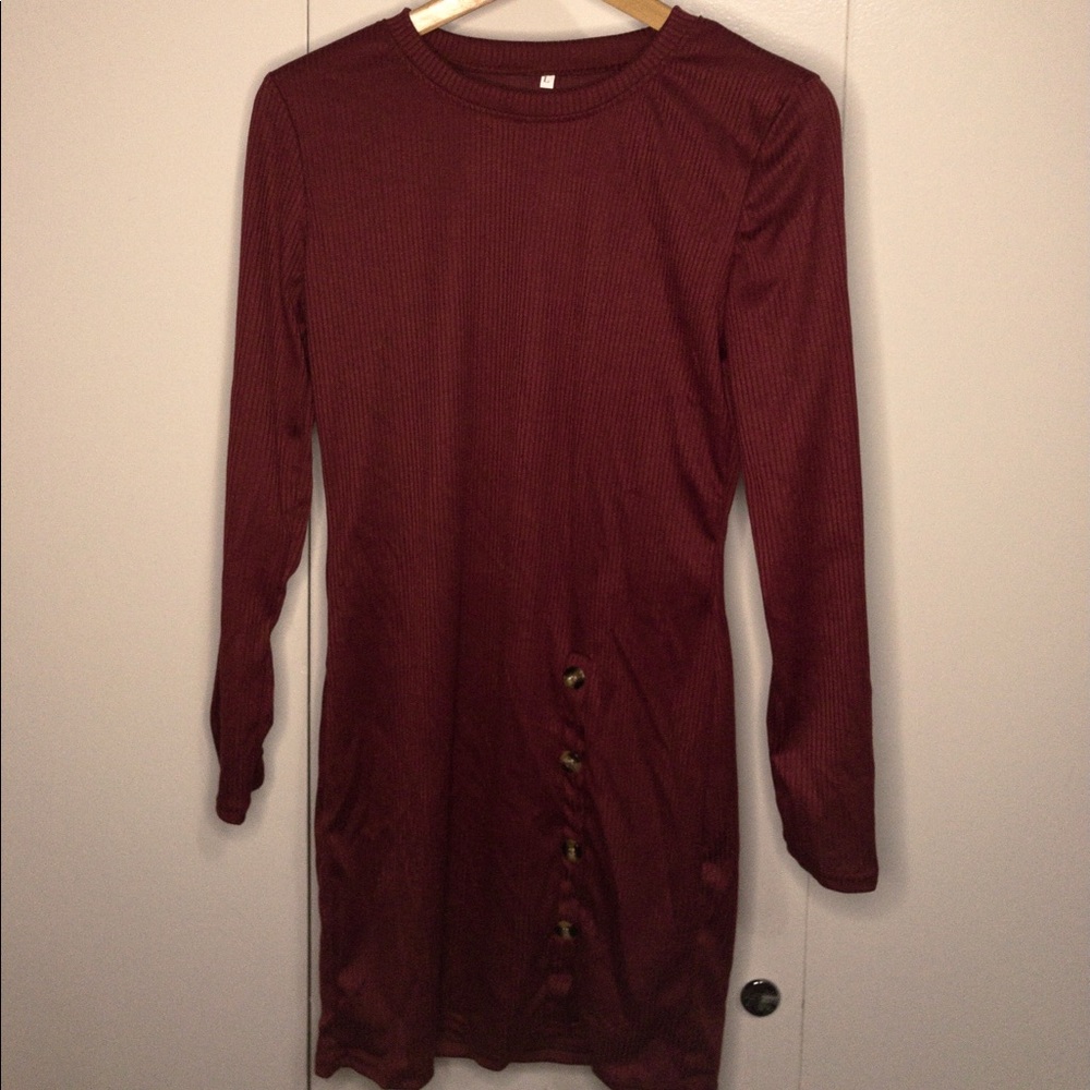 RED LONGSLEEVE DRESS